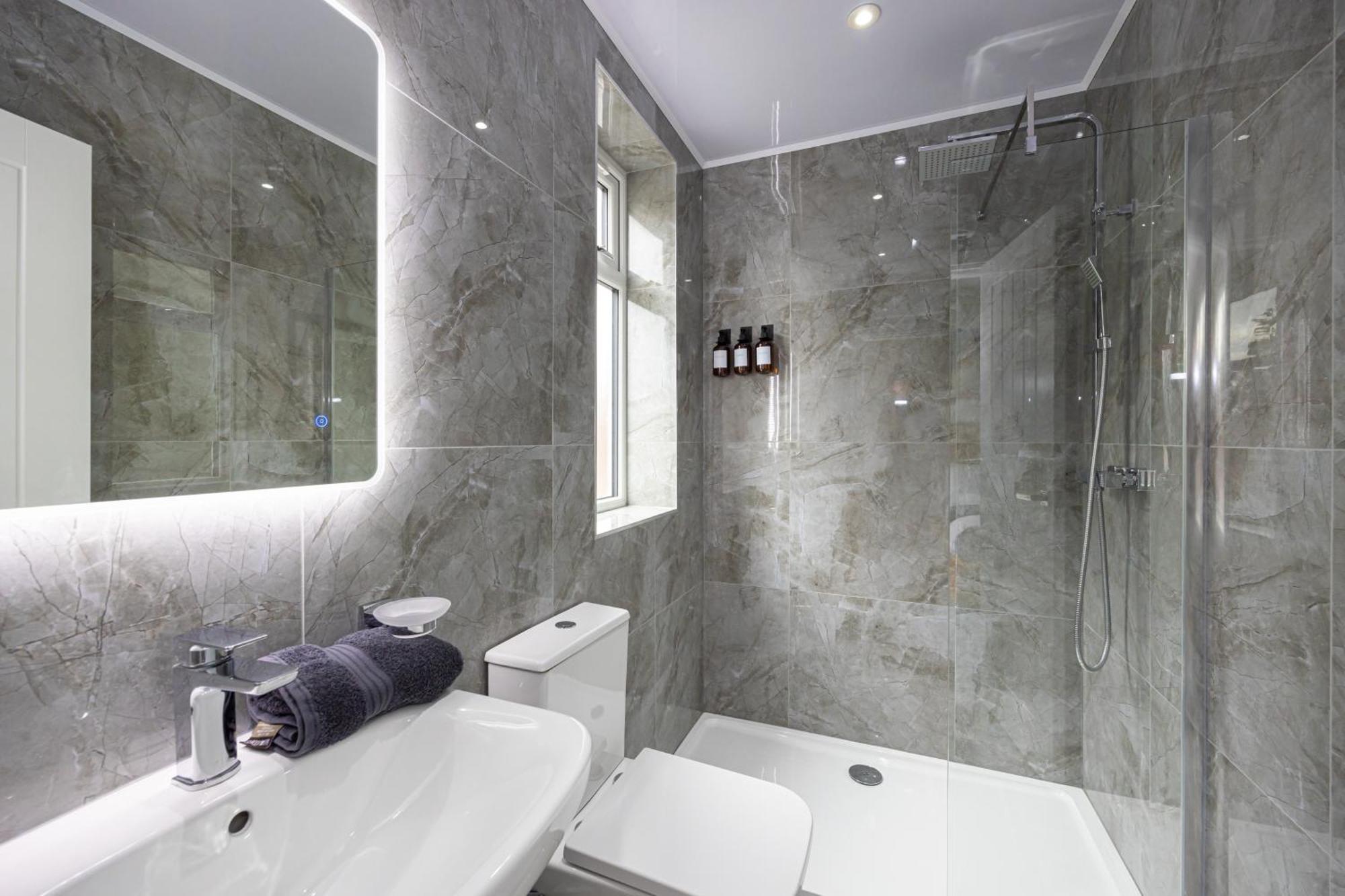 The Kent- Luxury Rooms Манчестер Экстерьер фото